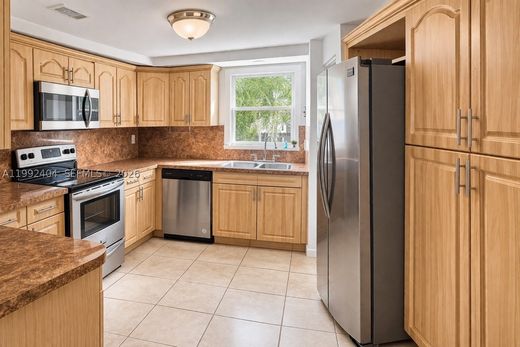 Townhouse in Miami, Miami-Dade