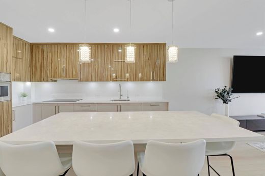 Residential complexes in South Palm Beach, Palm Beach