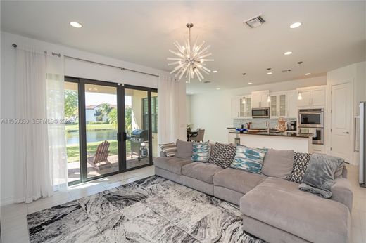 Villa in Pembroke Pines, Broward County
