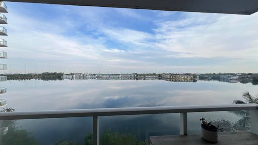 Residential complexes in Miami, Miami-Dade