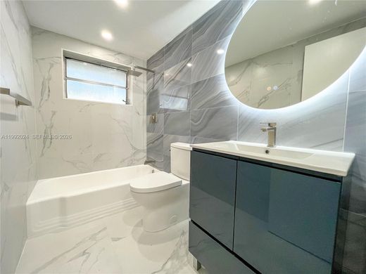 Complexes résidentiels à North Miami, Comté de Miami-Dade