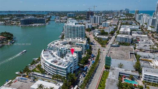 Residential complexes in Miami Beach, Miami-Dade