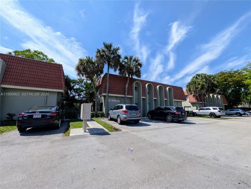 Kamienica w Coral Springs, Broward County