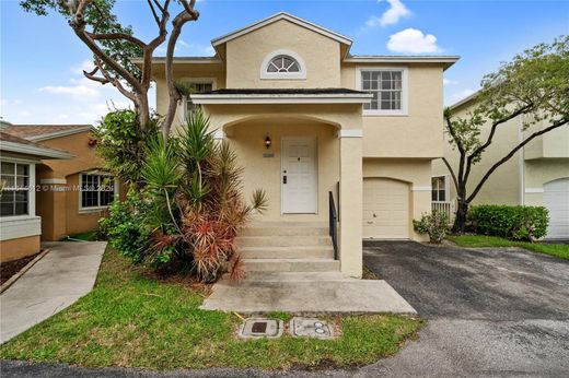 Villa in Pembroke Pines, Broward County