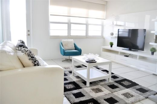 Residential complexes in Miami Beach, Miami-Dade