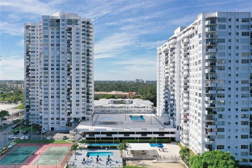 Residential complexes in Aventura, Miami-Dade