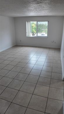 Residential complexes in Cutler Bay, Miami-Dade