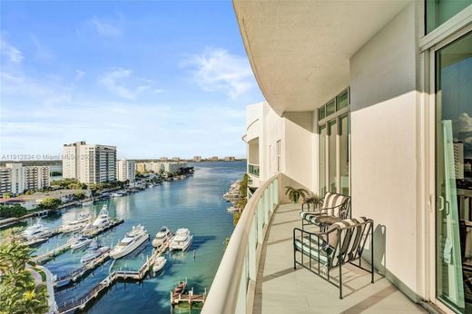 Complesso residenziale a North Bay Village, Miami-Dade County