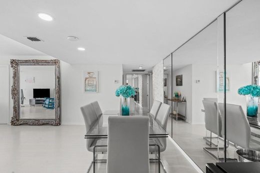 公寓楼  West Palm Beach, Palm Beach County