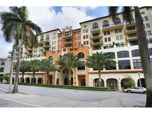 Residential complexes in Coral Gables, Miami-Dade