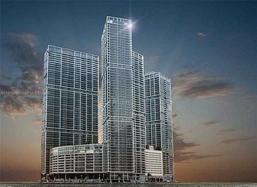 マイアミ, Miami-Dade Countyのアパートメント・コンプレックス