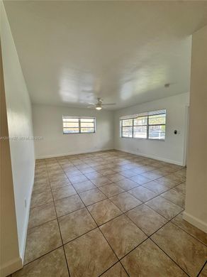 Komplex apartman Hollywood, Broward County