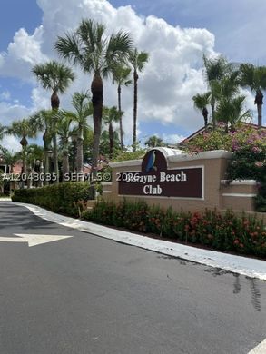 Residential complexes in Miami, Miami-Dade