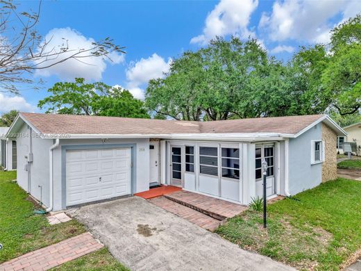Villa in Deerfield Beach, Broward County