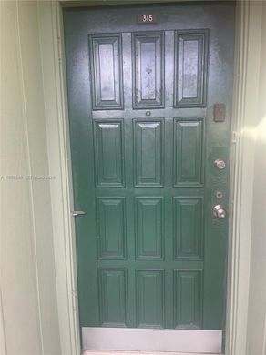 Residential complexes in Miami, Miami-Dade