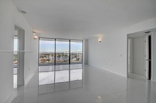Residential complexes in Aventura, Miami-Dade