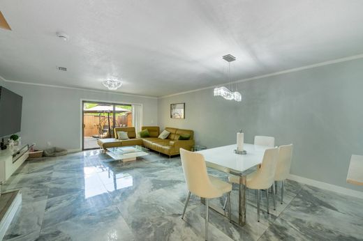 Townhouse in Miami, Miami-Dade