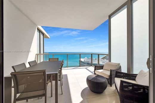 Complesso residenziale a Bal Harbour, Miami-Dade County