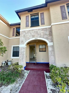 Townhouse in Hialeah, Miami-Dade
