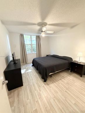 Residential complexes in Aventura, Miami-Dade