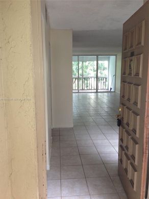 Residential complexes in Lauderhill, Broward County