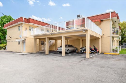 Komplex apartman Miami, Miami-Dade County