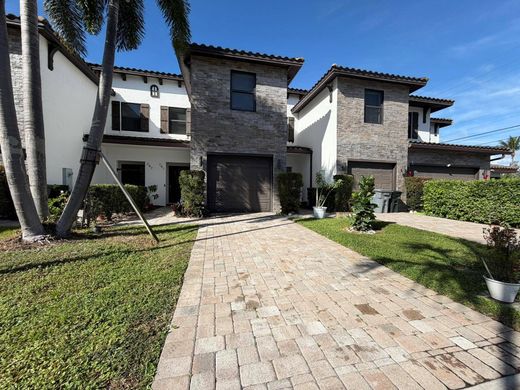 Townhouse in West Palm Beach, Palm Beach