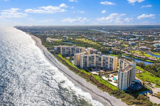 Residential complexes in Jupiter, Palm Beach