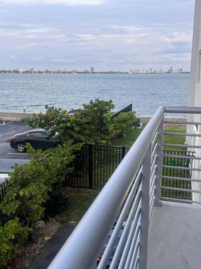 Komplex apartman North Bay Village, Miami-Dade County