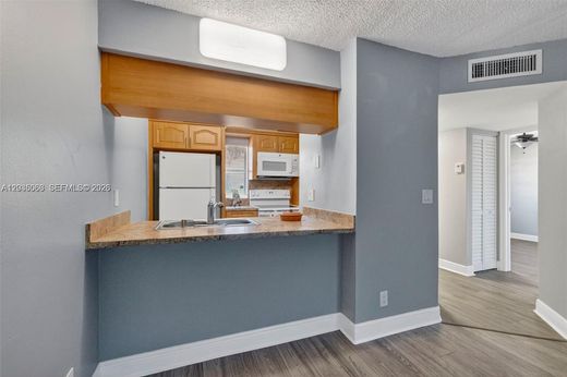 Edificio en Coral Springs, Broward County
