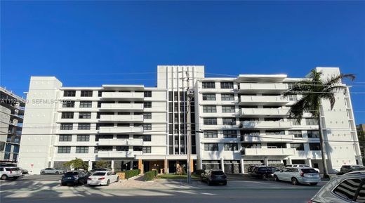 ‏בניין ב  Bay Harbor Islands, Miami-Dade County