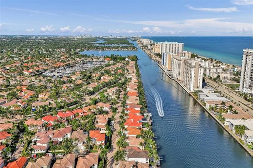 Villa in Hollywood, Broward County