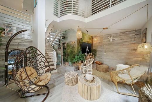 Жилой комплекс, Майами-Бич, Miami-Dade County