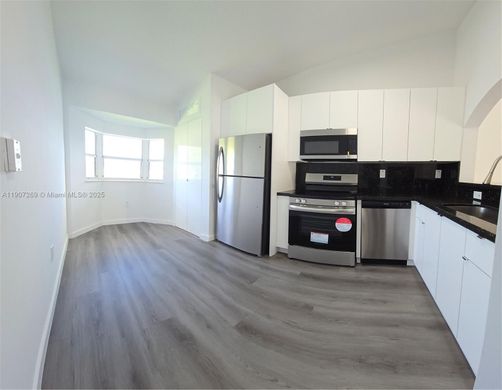 Residential complexes in Homestead, Miami-Dade