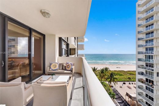 Residential complexes in Miami Beach, Miami-Dade