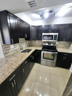 Residential complexes in West Palm Beach, Palm Beach