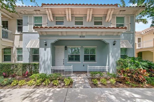 Townhouse - Cooper City, Broward County