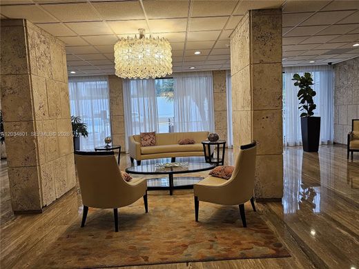 Komplex apartman Hallandale Beach, Broward County