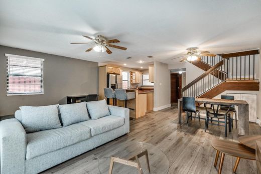 ‏בית בעיר ב  Fort Lauderdale, Broward County