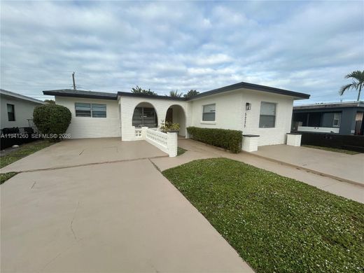 Villa - Hollywood, Broward County