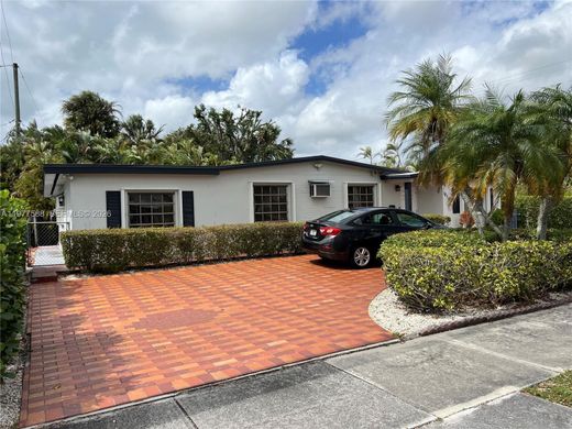 Willa w Hialeah, Miami-Dade County