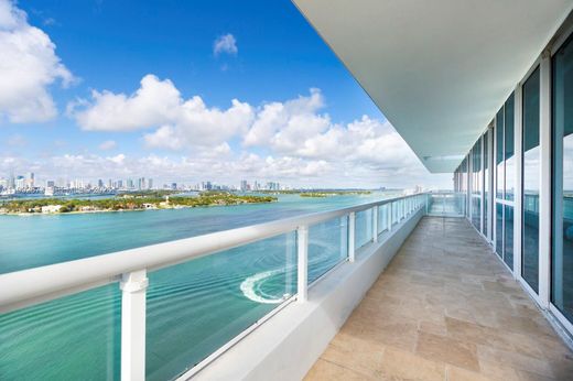 Residential complexes in Miami Beach, Miami-Dade