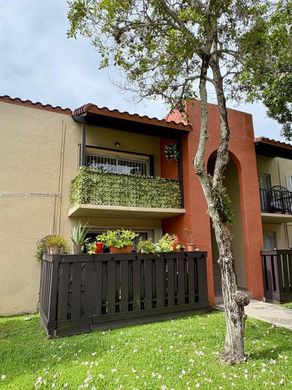 Residential complexes in Miami, Miami-Dade