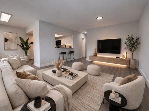 Residential complexes in Hallandale, Broward County