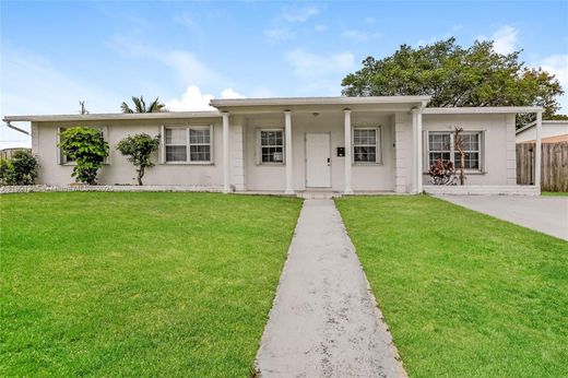 Villa en Miami Gardens, Miami-Dade County