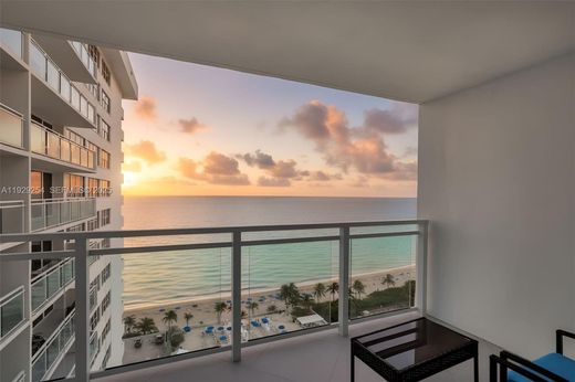 Complexos residenciais - Hallandale Beach, Broward County