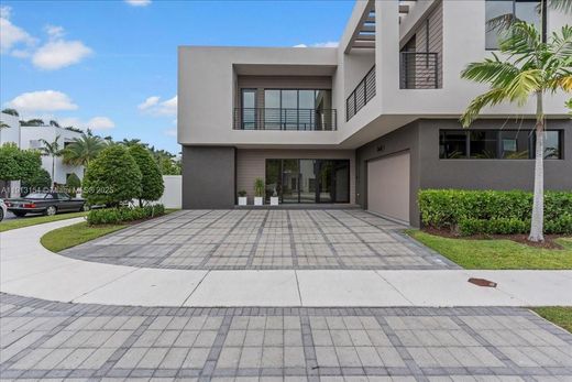 Villa in Doral, Miami-Dade