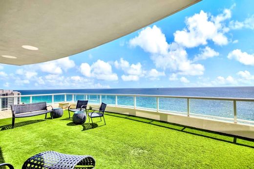 Residential complexes in Fort Lauderdale, Broward County