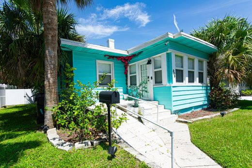 Villa - Aventura, Miami-Dade County