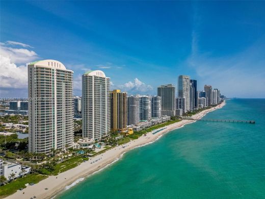 Residential complexes in Sunny Isles Beach, Miami-Dade